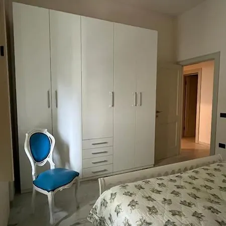 Ampio Viareggio