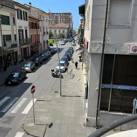 Ampio Apartamento Viareggio